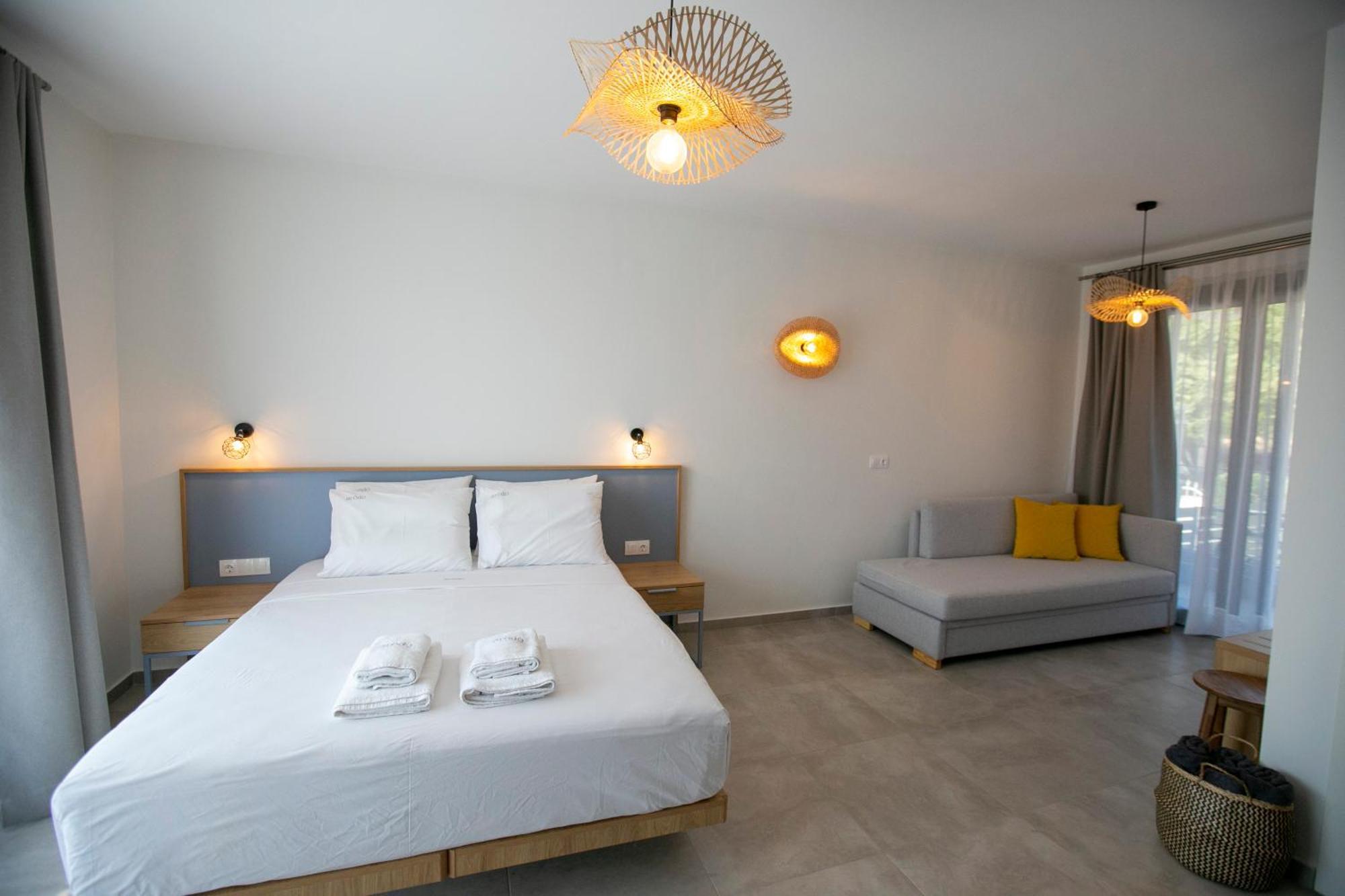 Arodo Suites Nea Iraklitsa Dış mekan fotoğraf