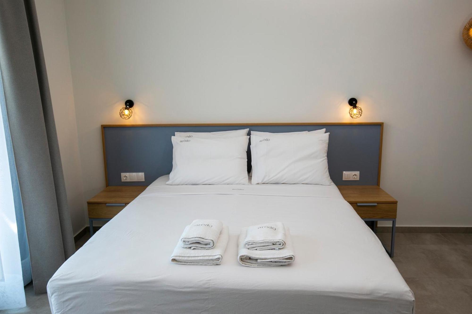 Arodo Suites Nea Iraklitsa Dış mekan fotoğraf