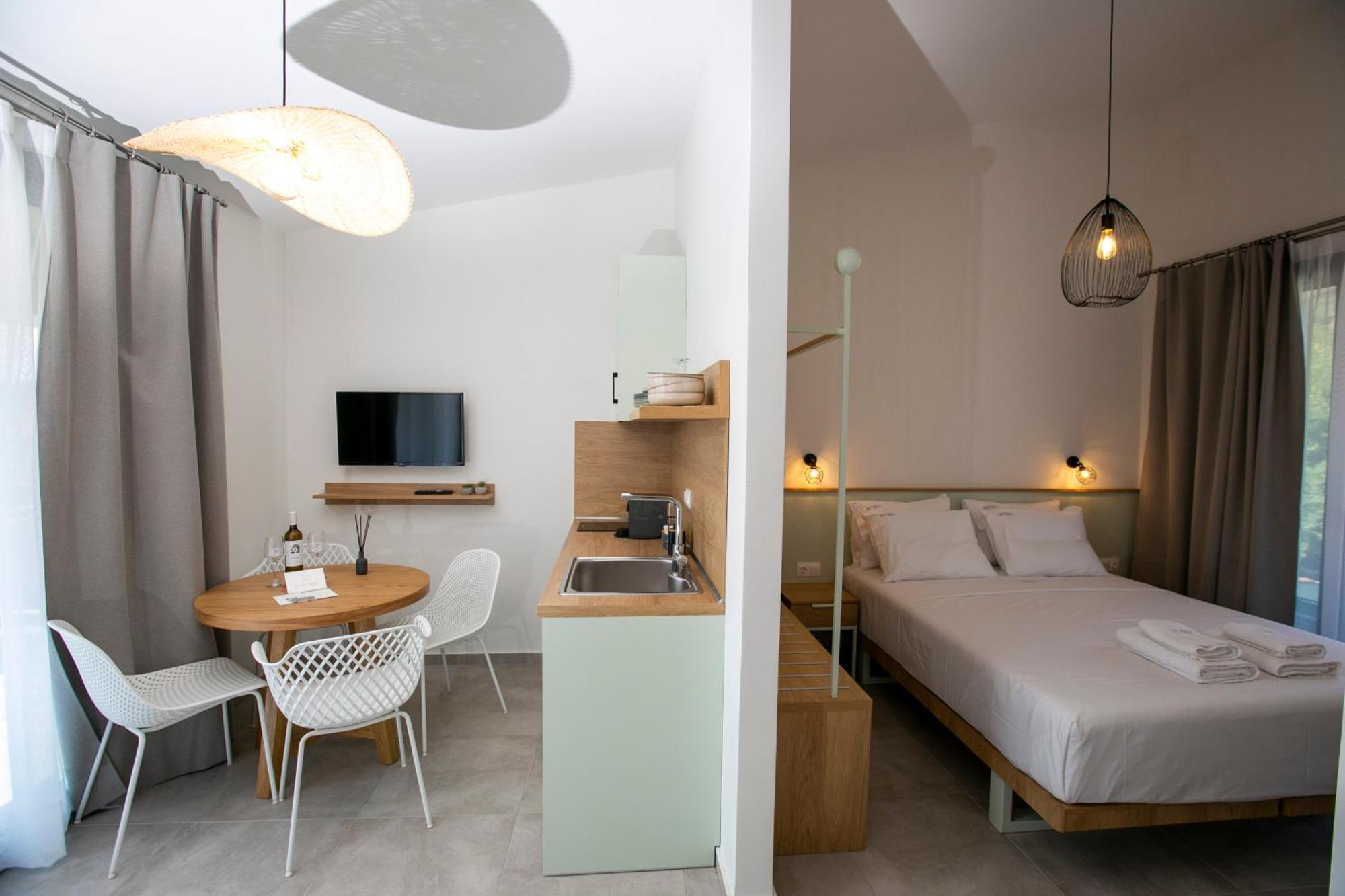 Arodo Suites Nea Iraklitsa Dış mekan fotoğraf
