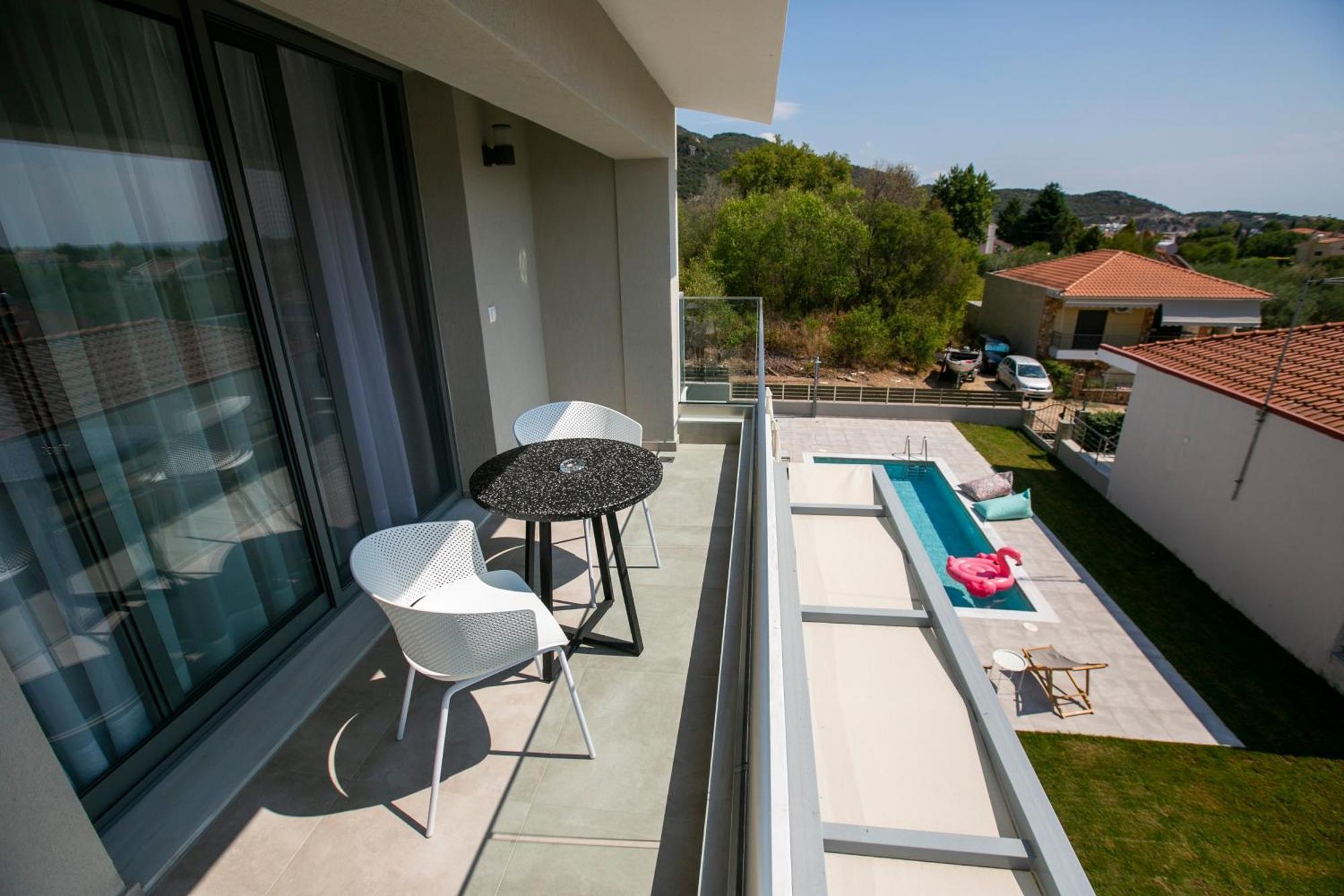 Arodo Suites Nea Iraklitsa Dış mekan fotoğraf