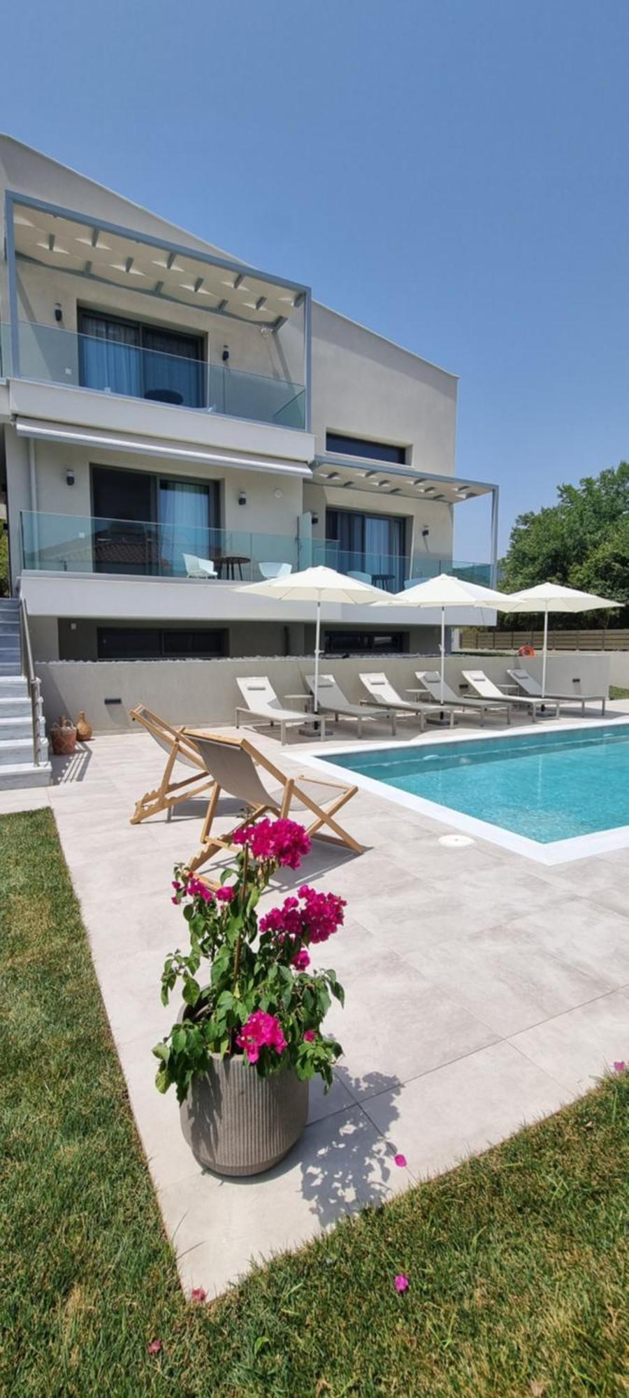 Arodo Suites Nea Iraklitsa Dış mekan fotoğraf