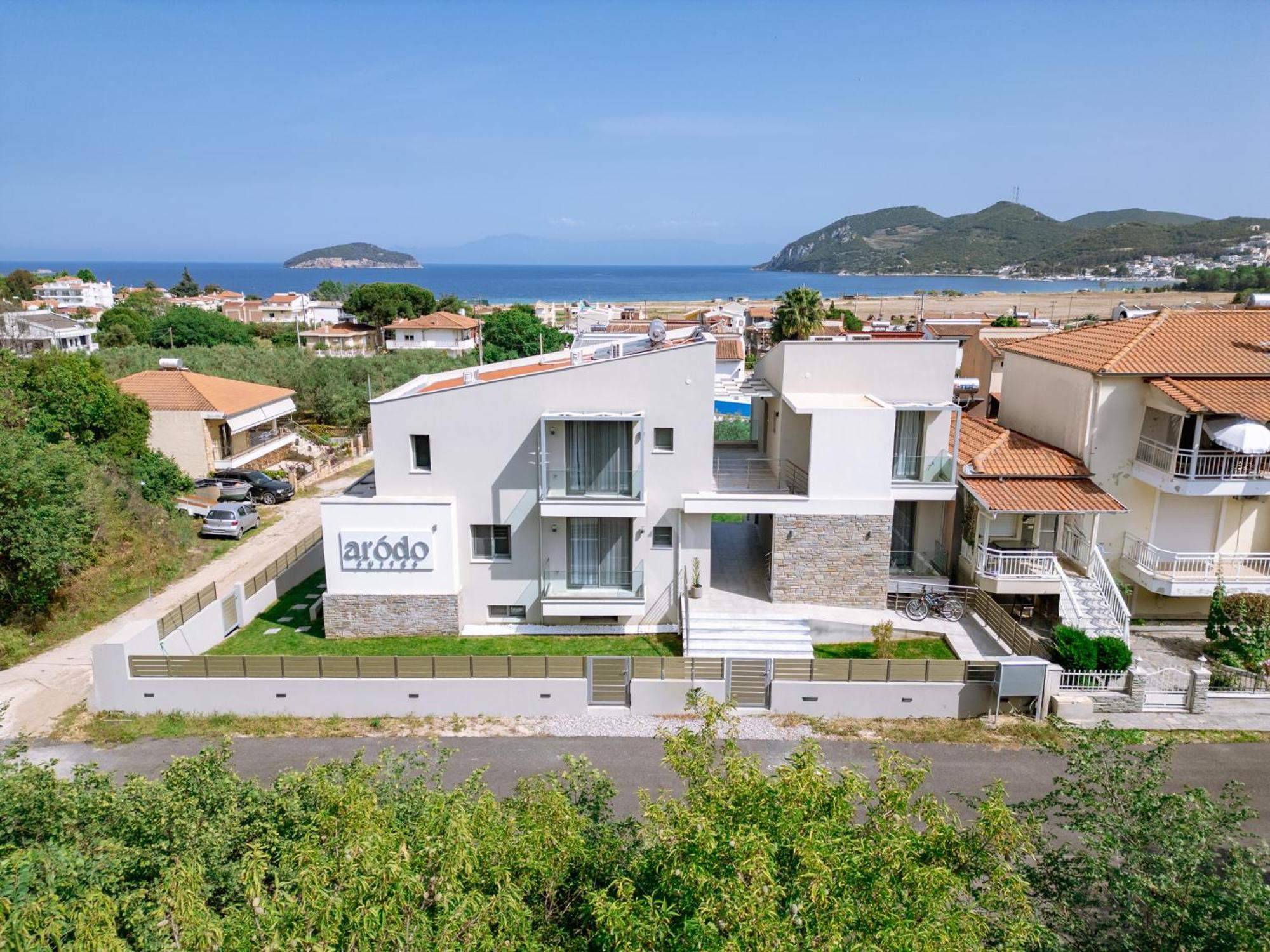 Arodo Suites Nea Iraklitsa Dış mekan fotoğraf